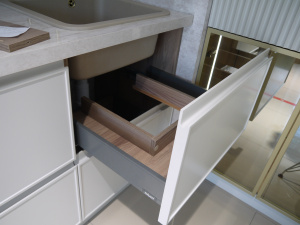 Кухонный гарнитур на заказ ПЭНСЛ