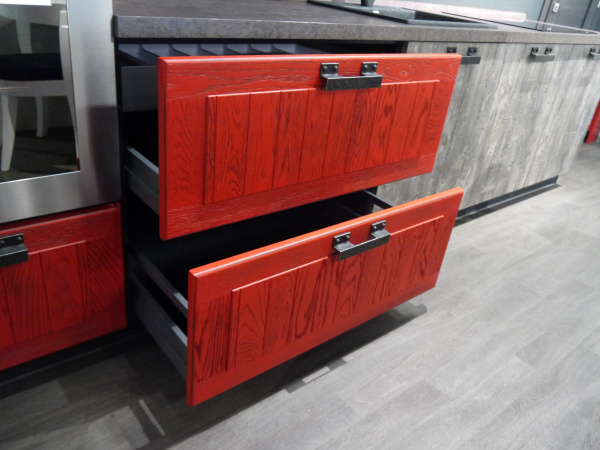 Кухонный гарнитур на заказ ЛОФТ ДМ