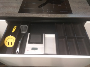 Кухонный гарнитур на заказ Мелани Матовая