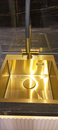 Риббет эмаль глянец