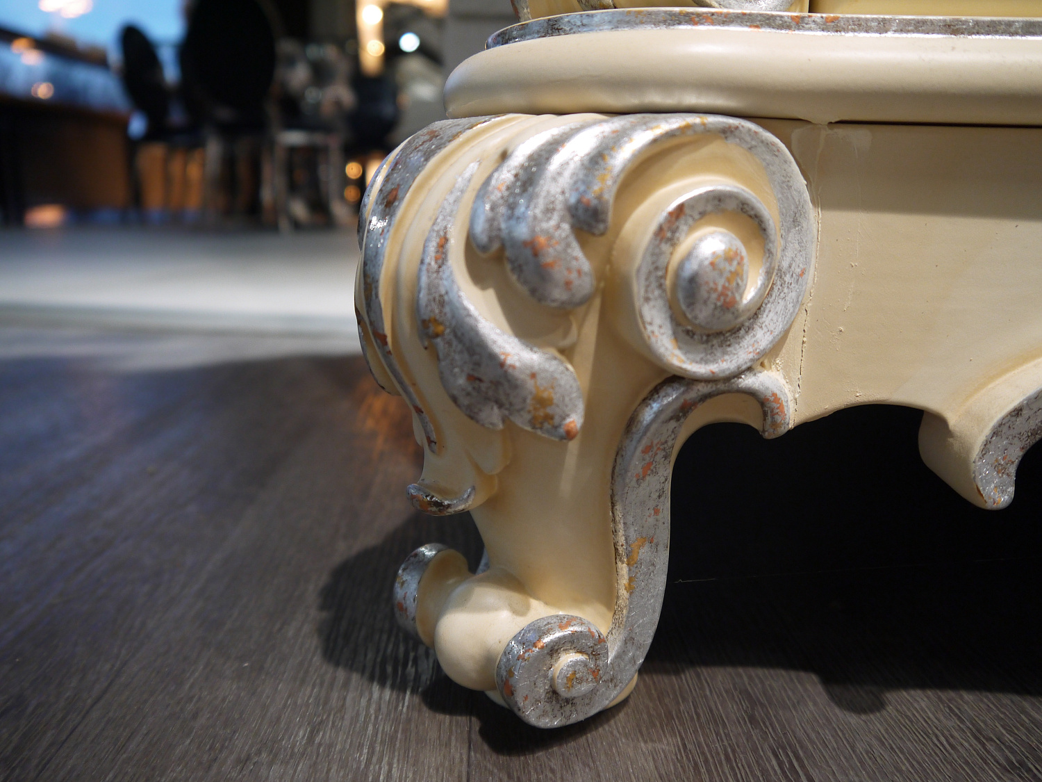 Кухонный гарнитур на заказ ГАУДИ кухня