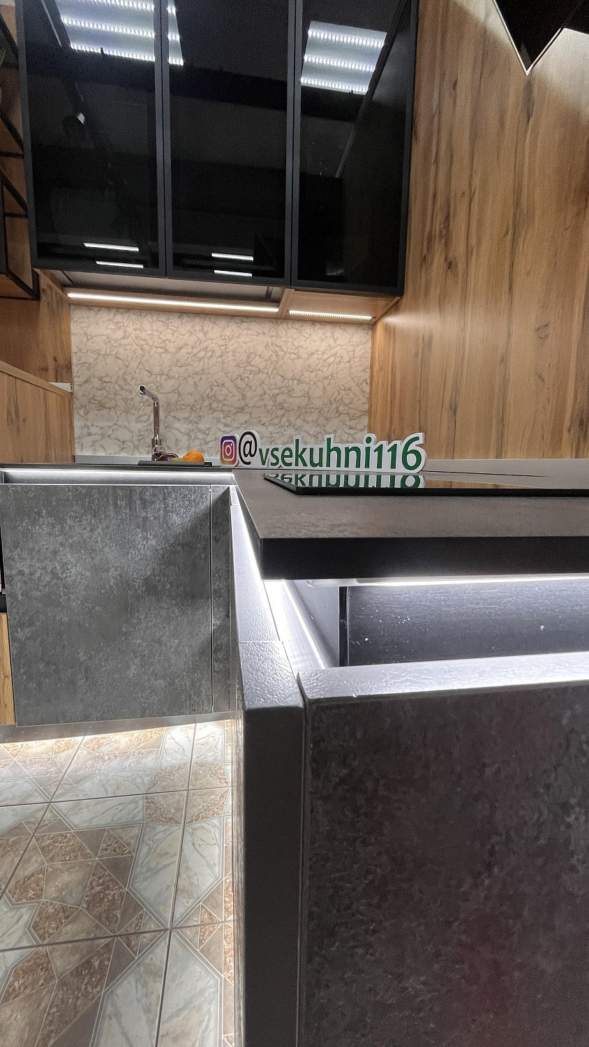 Кухонный гарнитур "Лофт бетон"