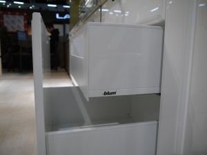 Кухонный гарнитур на заказ Неоклассика ДМ