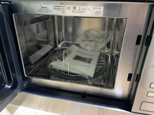 №4 Микроволнова печь Midea AG820BJU-SS, с выставочного образца, в стрейч пленке