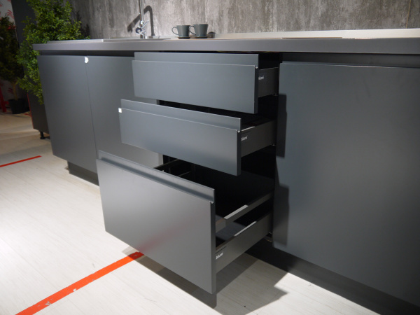 Кухонный гарнитур на заказ Фреш ДМ