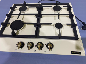 №3  Варочная панель Газовая MAUNFELD HBR 640 NIG без уп