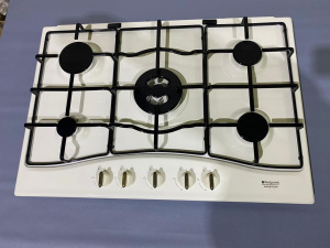 №27  Варочная панель Газовая Hotpoint-Ariston PC 750 T R/HA бежевая без уп