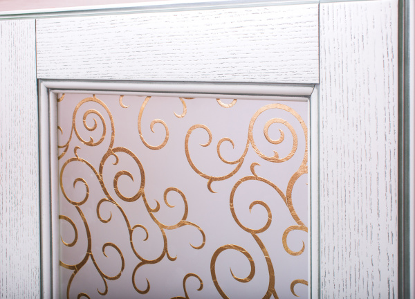 Рисунок на стекло и фасад поталью