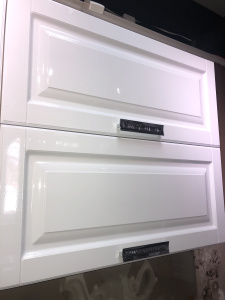 Кухонный гарнитур на заказ Ретро белая (архив)