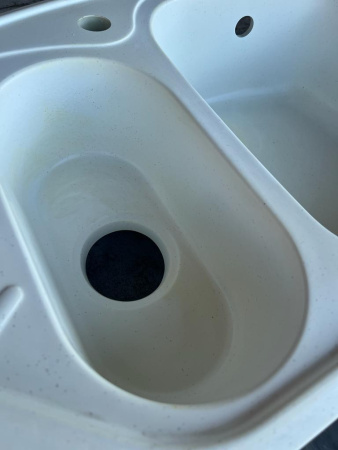 Уценка! Склад №18, Мойка искус. Камень AquaGranitEx, М-14, Белый (331), чаша универсально, ПОЖЕЛТЕЛА МЕСТАМИ