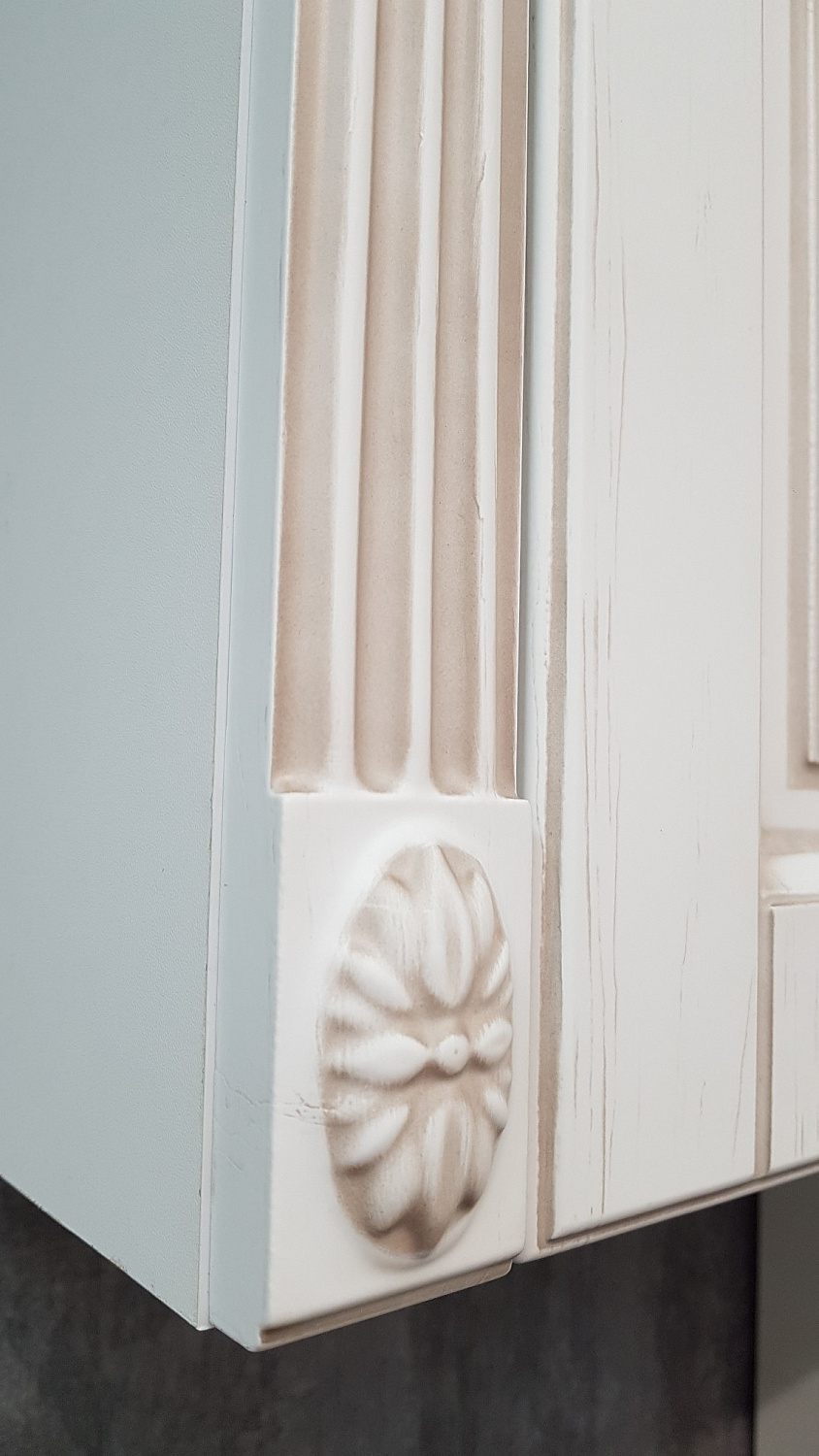 Кухонный гарнитур на заказ Изабель Белая (архив)