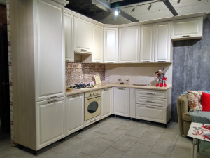 Кухонный гарнитур на заказ Кремовый Ясень Е