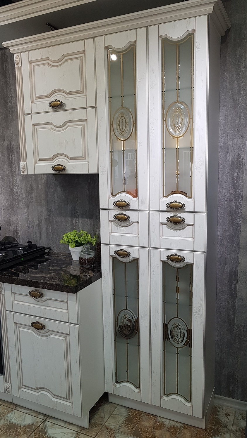 Кухонный гарнитур на заказ Изабель Белая (архив)