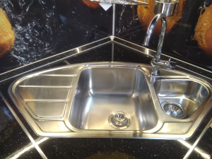 Кухонный гарнитур на заказ Экспрессия М